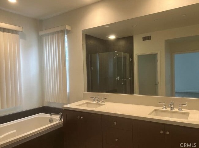 Building Photo - 131 Yuba
