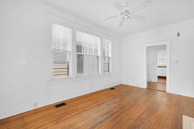 Building Photo - 2234 Whitaker St