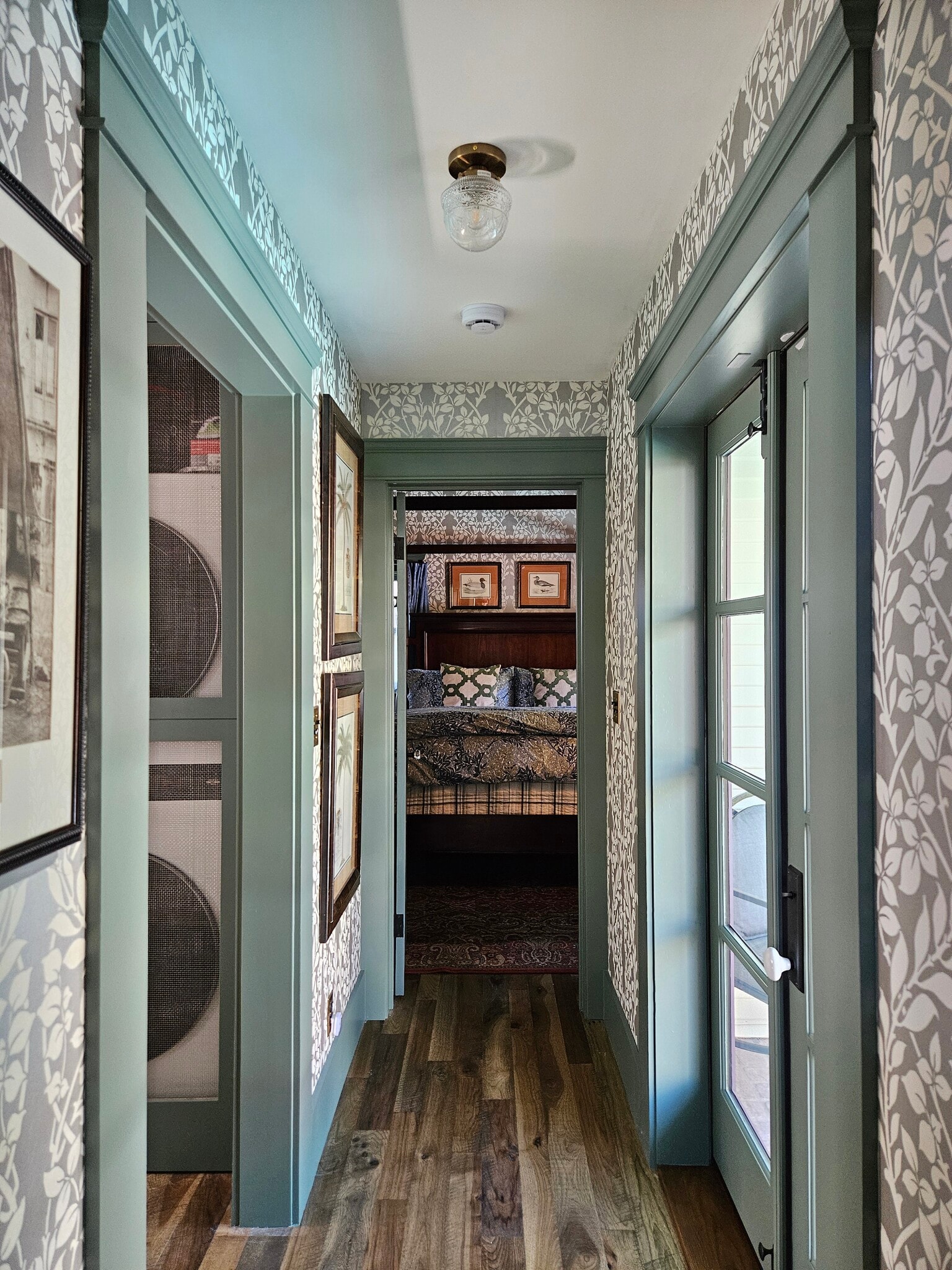 Building Photo - 139 N Ivy Ave