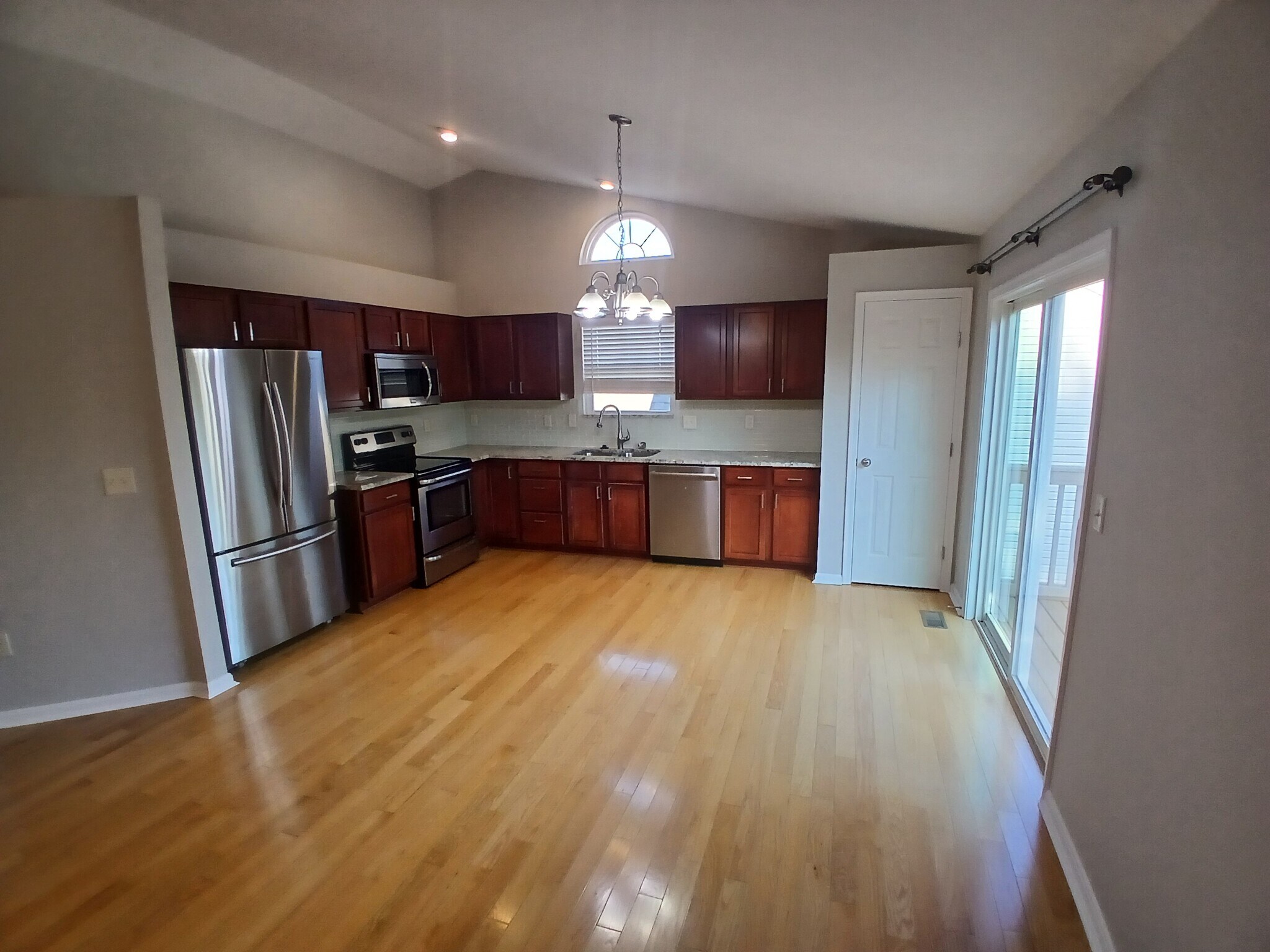 Building Photo - 1445 Urlage Dr