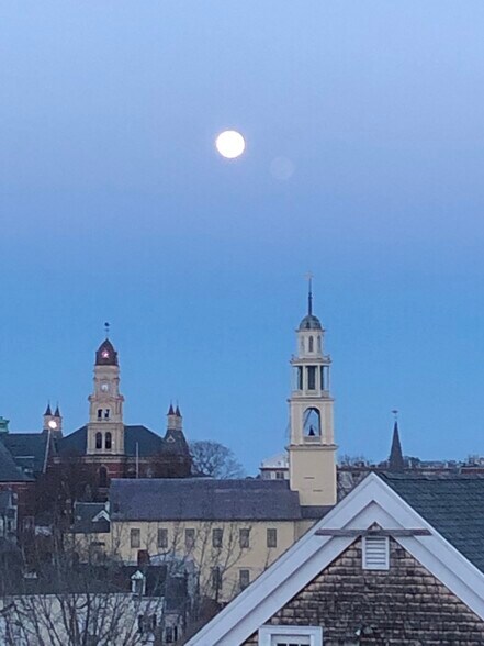 Building Photo - 38 Summer St