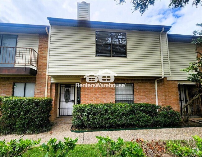 Building Photo - 2508 Bering Dr