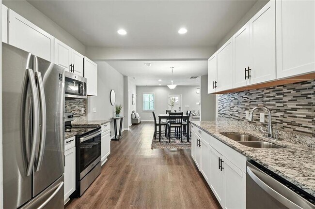 Building Photo - 1585 Archer St SW