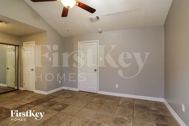 Building Photo - 18822 Pine Trace Ct