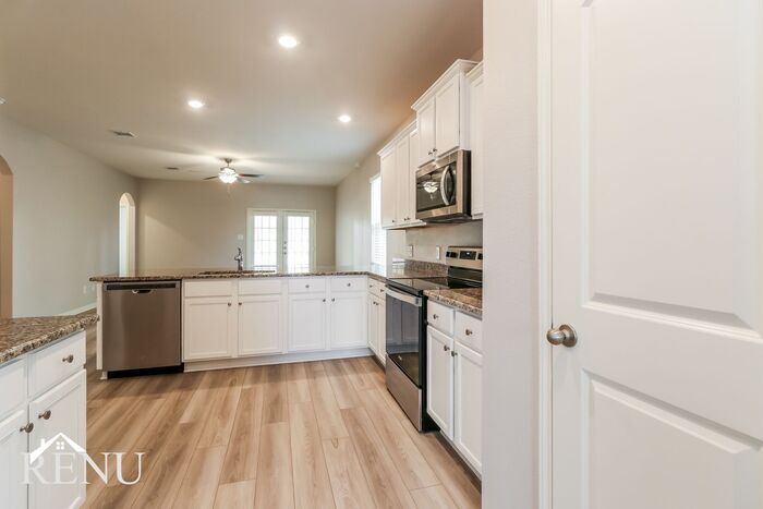 Building Photo - 25402 Cypress Bend Dr