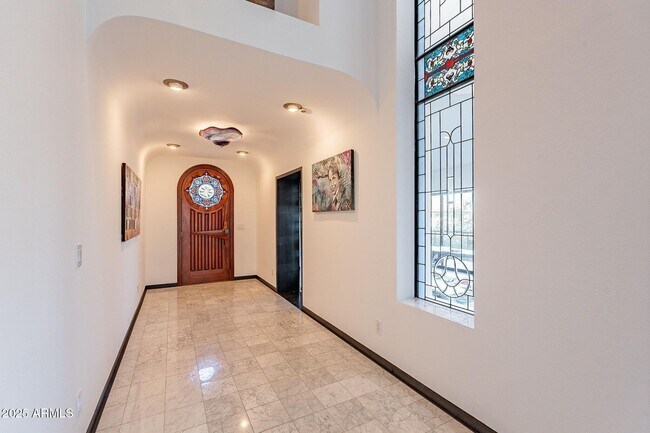 Building Photo - 7044 N Hillside Dr
