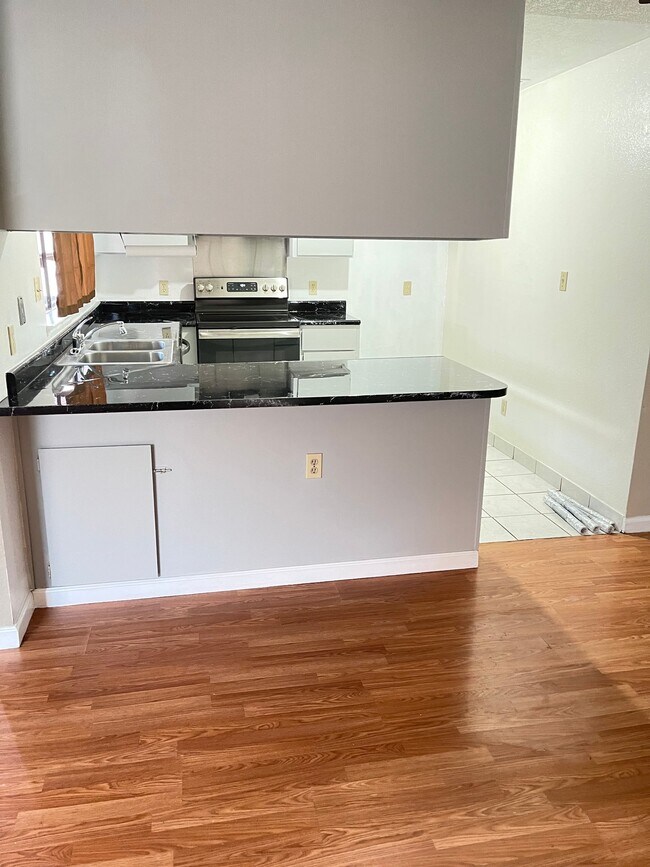 Building Photo - 2582 Gareth Cir