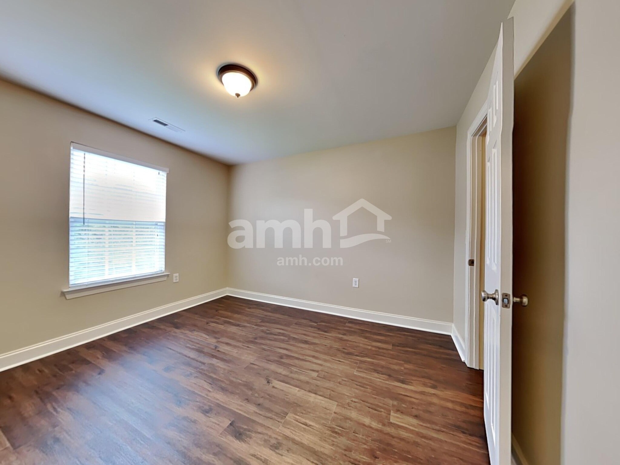 Building Photo - 205 Turner Greens Ct