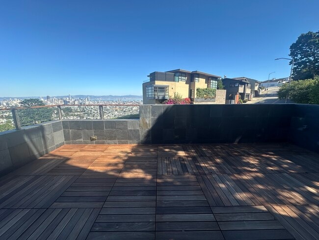 Building Photo - 304 Twin Peaks Blvd