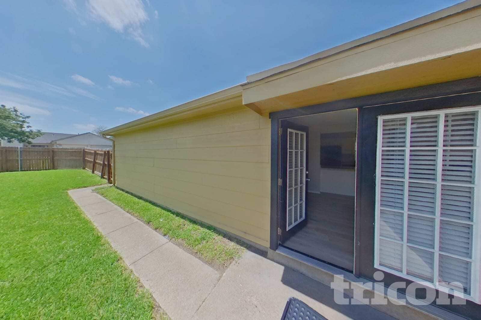 Building Photo - 300 Ripplewood Dr