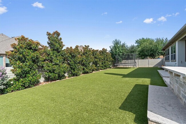 Building Photo - 201 Barefoot Park Ln