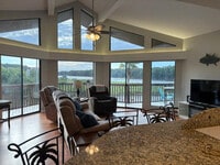 Building Photo - 3806 Spinnaker Dr