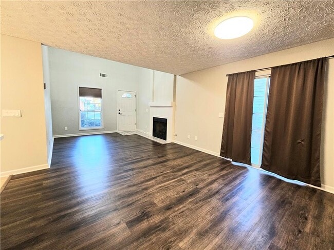 Building Photo - 2734 Highland Ridge NW