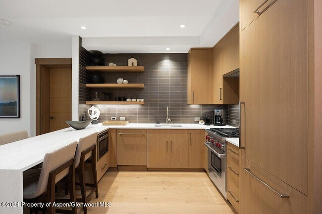 Building Photo - 130 Wood Rd