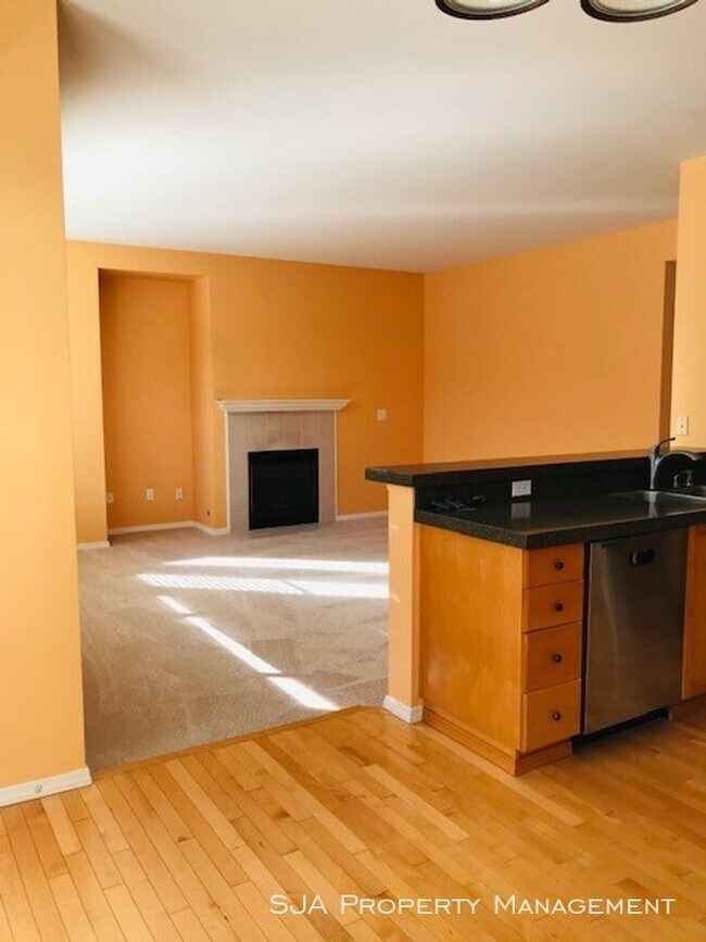 Building Photo - Large and Spacious Home in Renaissance Ridge!