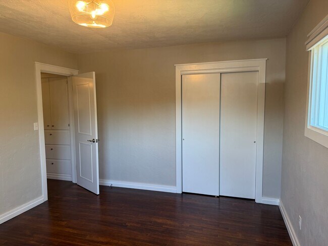Building Photo - 1331 G St