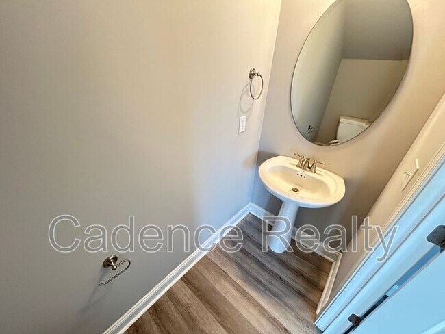 Building Photo - 1543 Grey Cliff Run