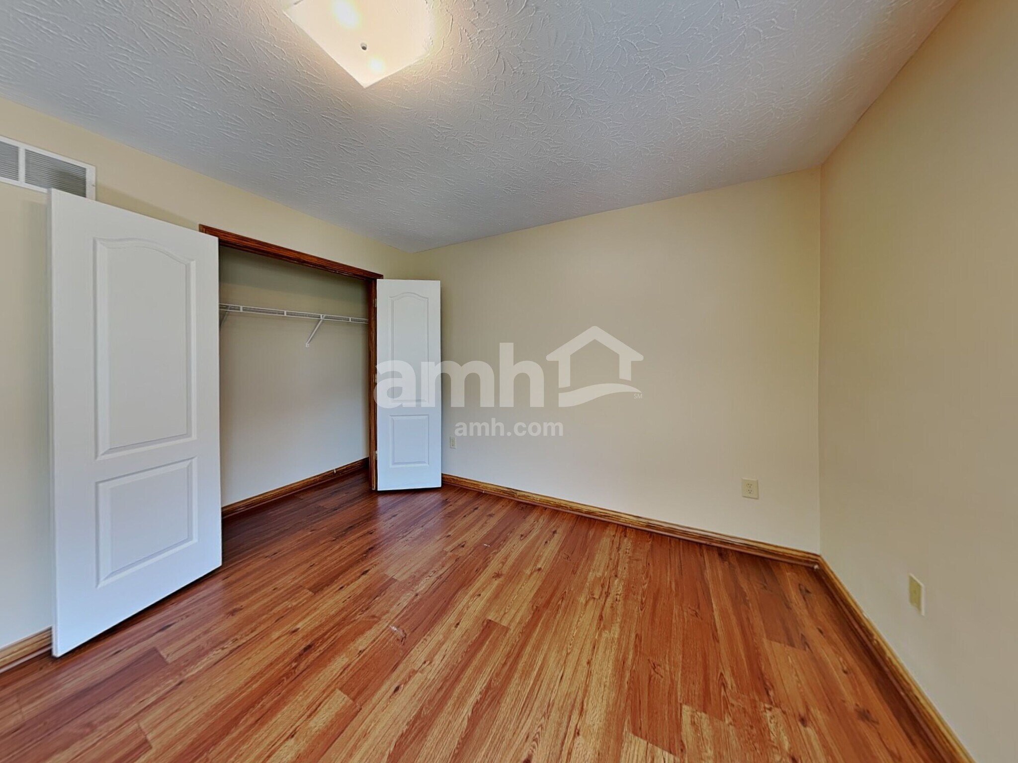 Building Photo - 601 Tupelo Dr