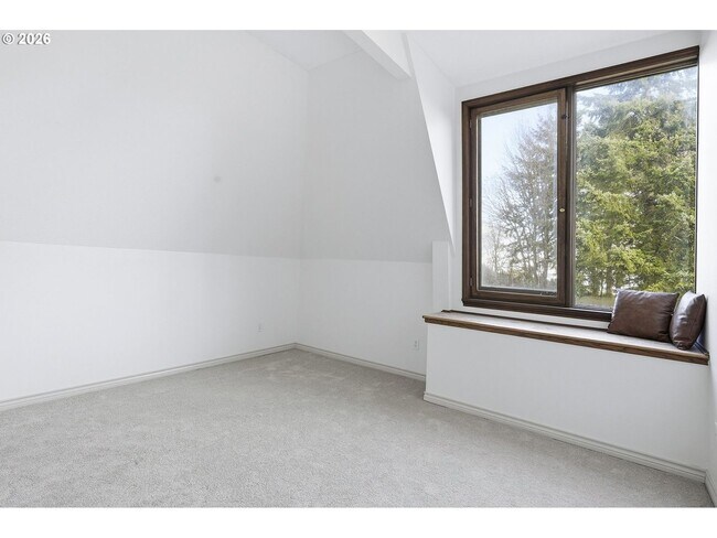 Building Photo - One-of-a-Kind 5BR Home with Floor-to-Ceiling Windows, Wraparound Decks & Breathtaking Treeline Views