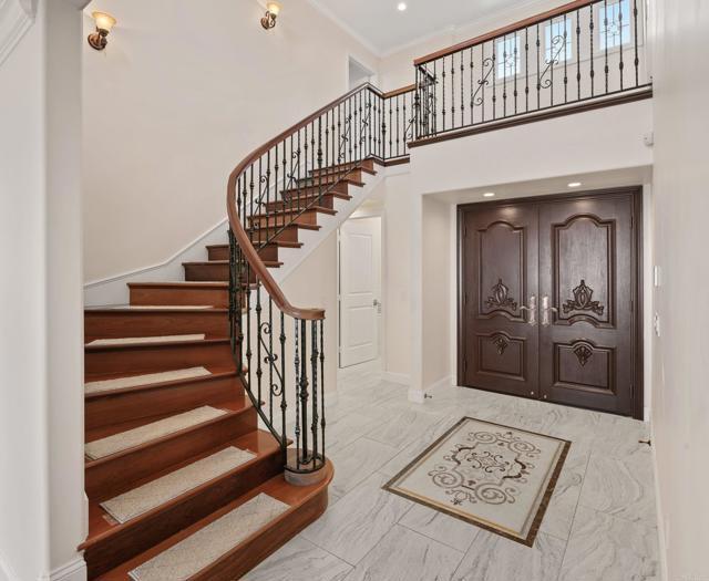 Building Photo - 6404 Avenida Wilfredo