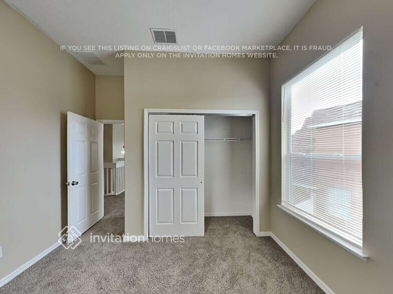 Building Photo - 2101 Cedar Garden Dr