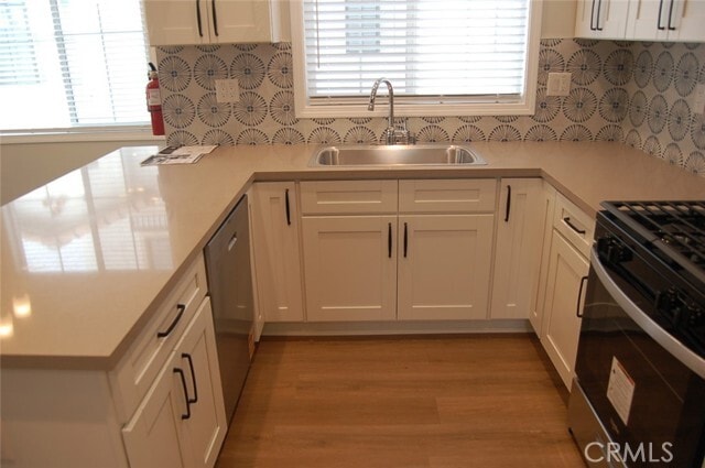 Building Photo - 425 W Duarte Rd