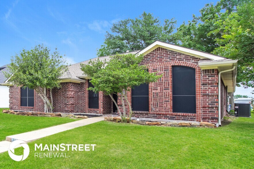 Primary Photo - 9214 Chimneywood Dr
