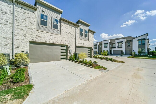Building Photo - 16507 Texas Hill Country Rd