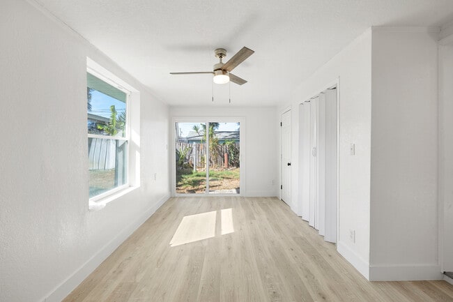 Building Photo - 6818 59th St N