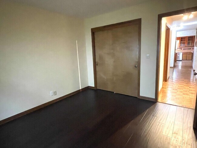 Building Photo - 3 bedroom 3 bath plus a large room downstairs in Lake Wildwood, Penn Valley, CA