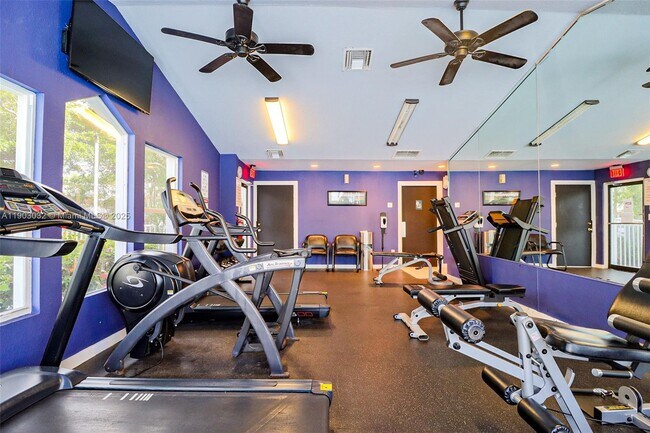 Building Photo - 3453 NW 44th St