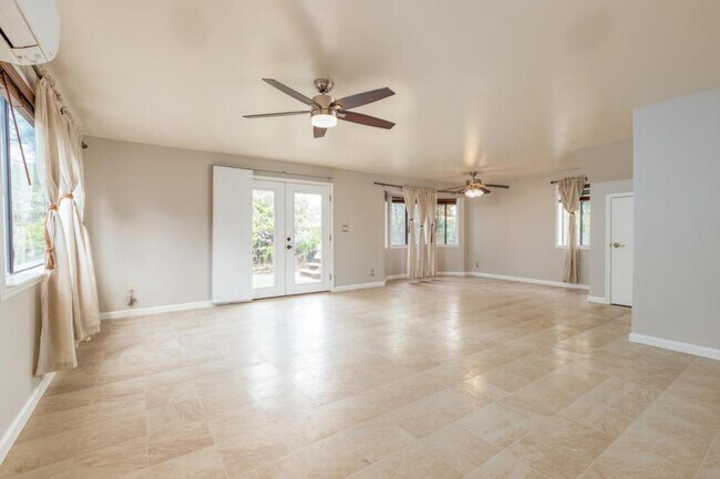 Building Photo - 91-1048-1048 Panapanapuhi St