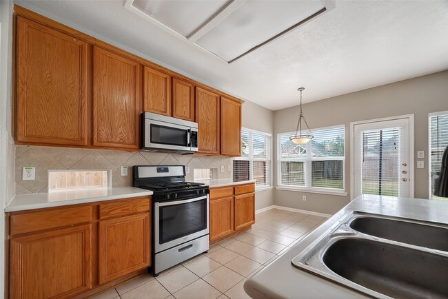 Building Photo - 2914 Laurel Brook Ln