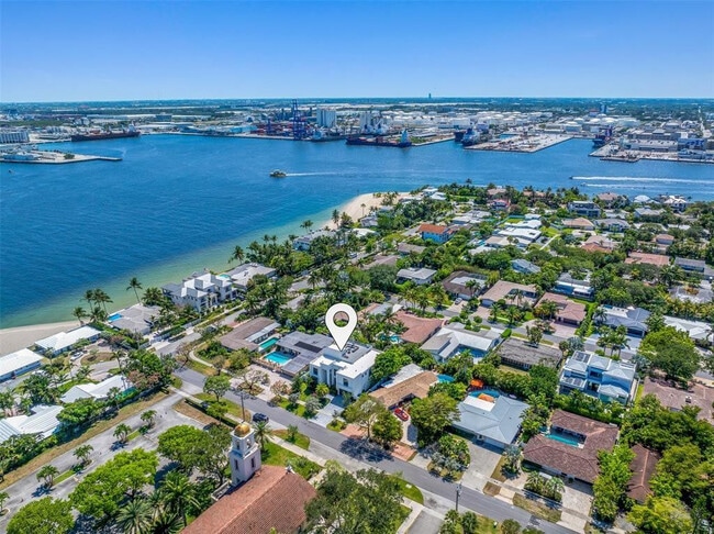 Building Photo - 2001 Marietta Dr