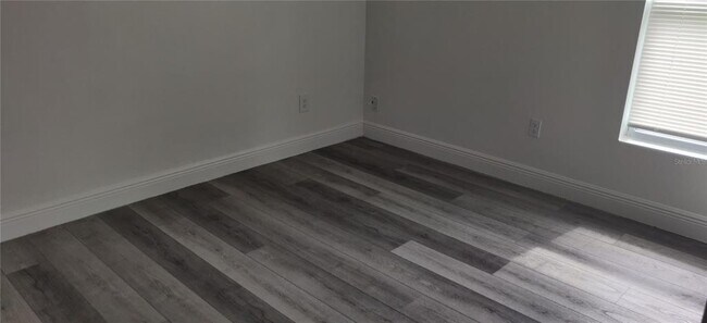 Building Photo - 309 Clermont Dr