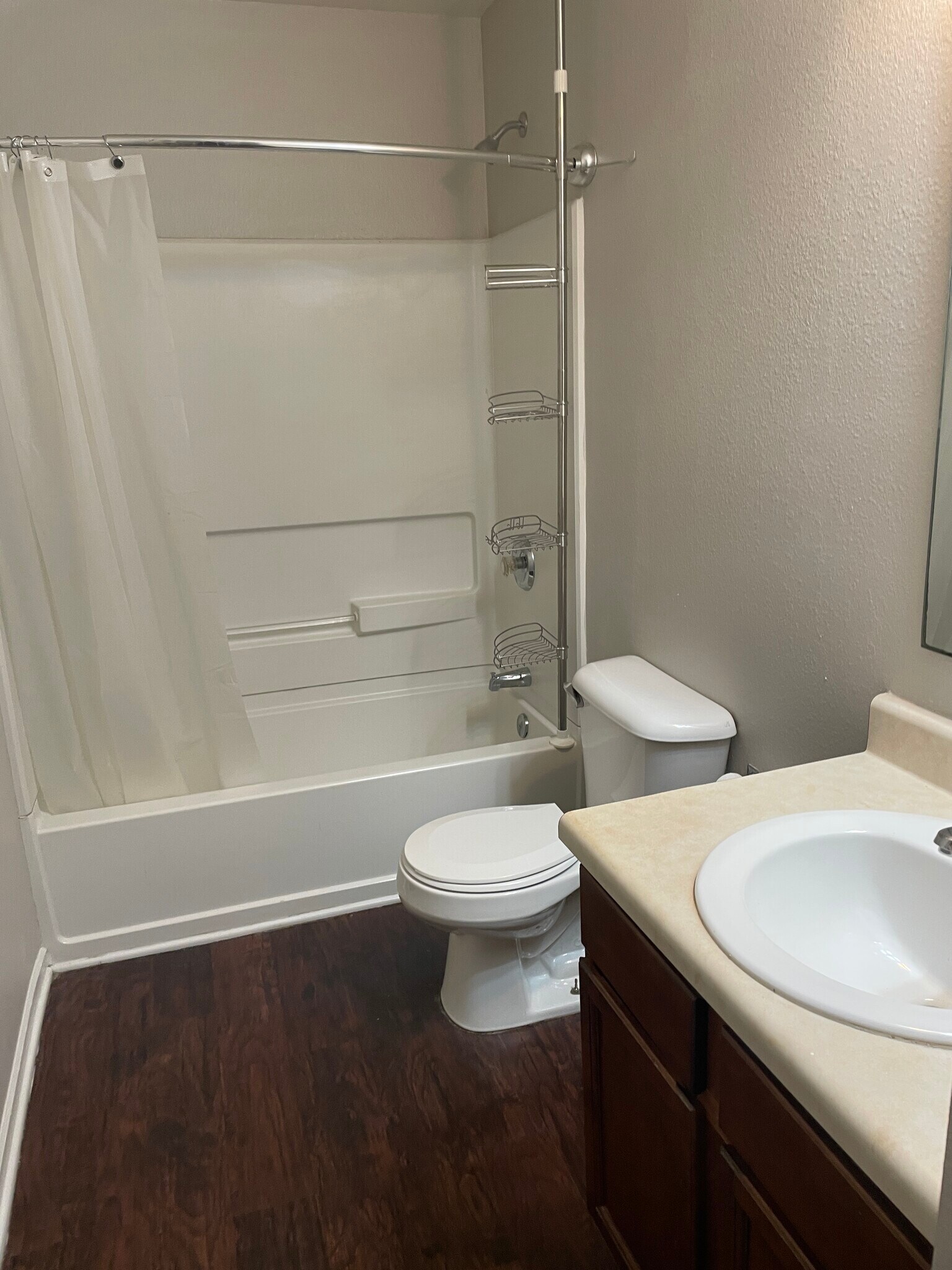 Building Photo - 557 Lakeside Valley Dr