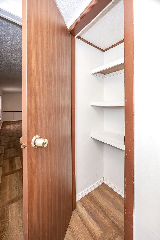 Building Photo - Elizabeth's RV Park -Mobile Homes-