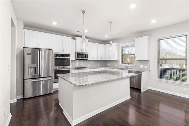 Building Photo - 4411 Claiborne Ct