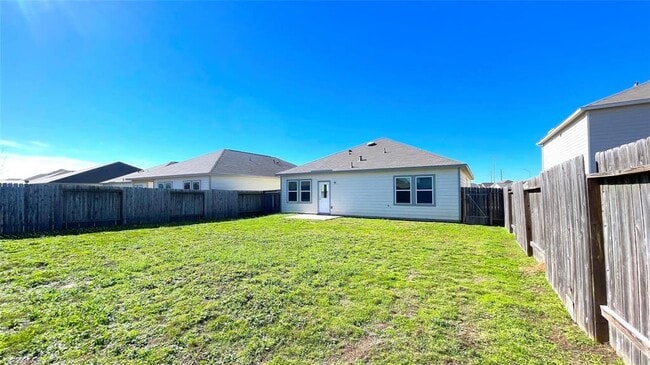 Building Photo - 1005 White Birch Ln