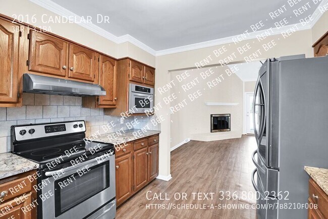 Building Photo - 2016 Candelar Dr