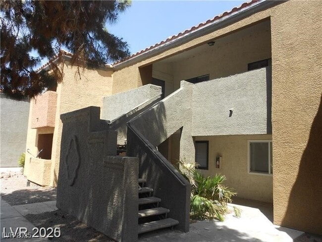 Building Photo - 3151 N Soaring Gulls Dr