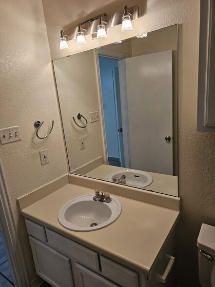 Building Photo - 3112 Chisholm Trail