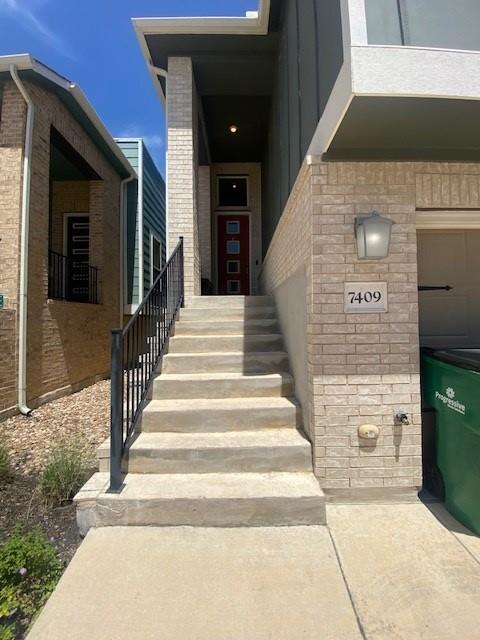 Building Photo - 7409 Merrick Ln