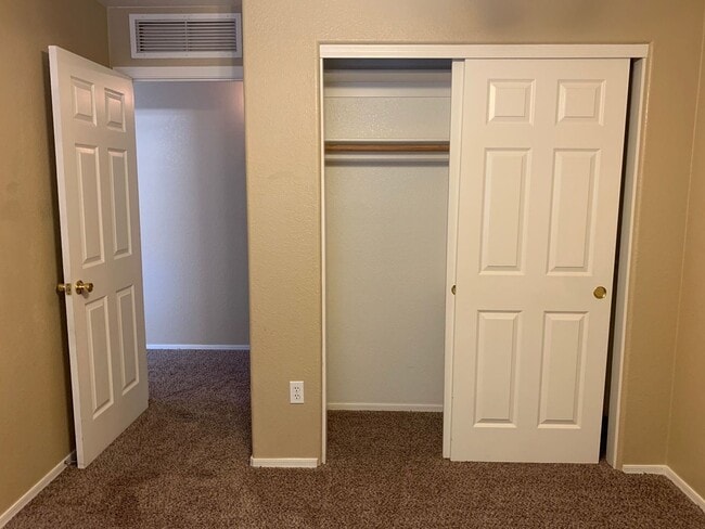 Building Photo - 4 Bedroom - 2 Bath - 1589 Sq. Ft. Home in Gladden Farms Community - Marana