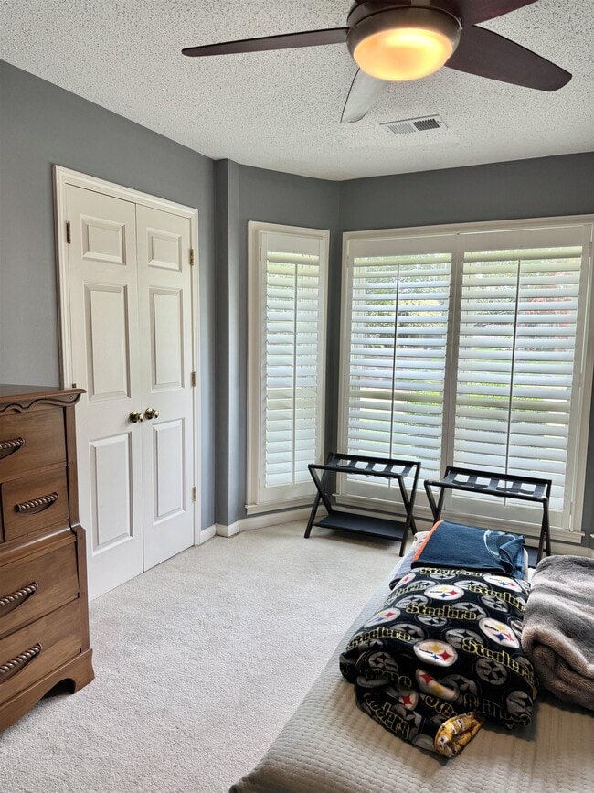 Building Photo - 7881 Elm Leaf Dr