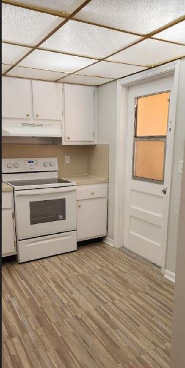 Building Photo - 1420 SE 4th Ave