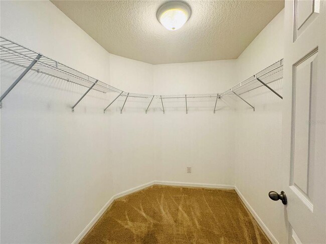 Building Photo - 1090 Woodlark Dr