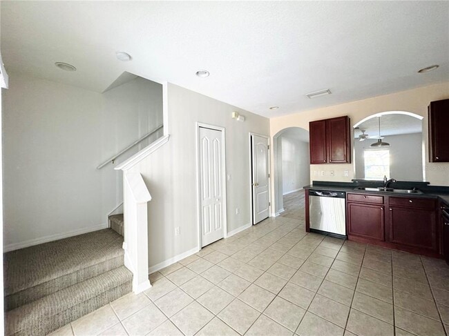 Building Photo - 15645 Stable Run Dr