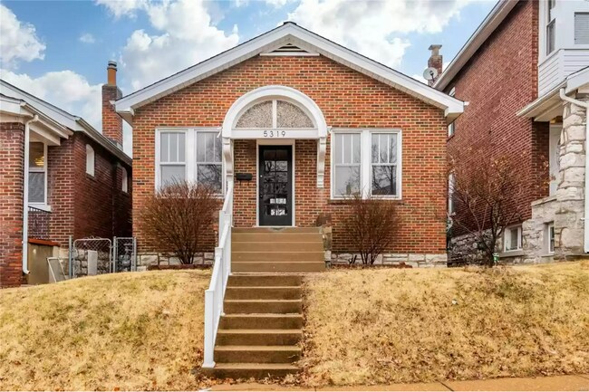 Primary Photo - 5319 Itaska St