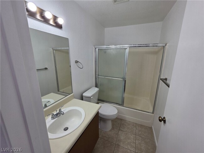 Building Photo - 3150 N Soft Breezes Dr